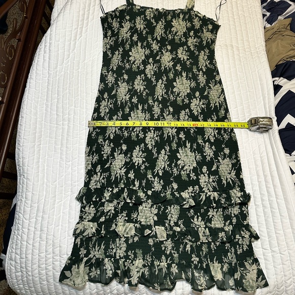 Abercrombie and Fitch Tie-Strap Smocked Midi Dress, size XXLT - Picture 5 of 6